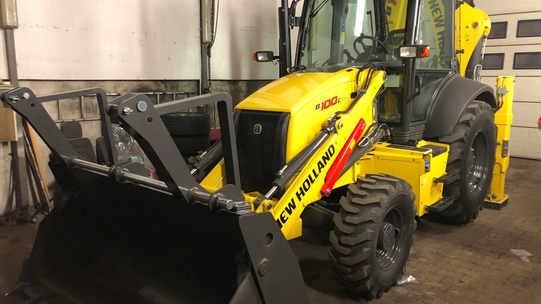 Koparko-ładowarka New Holland B100C w pracy – 5
